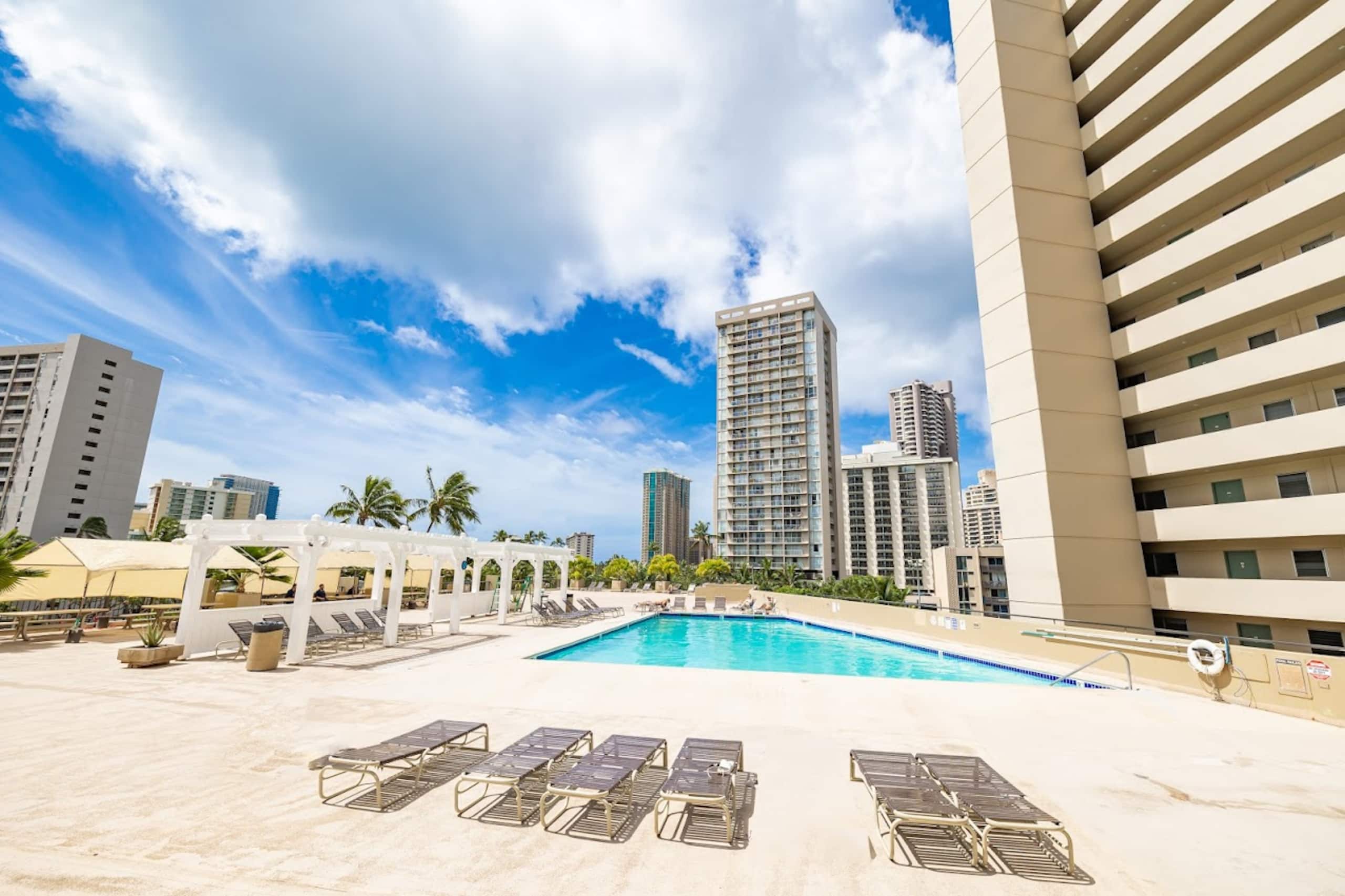 Cozy Waikiki Home Base | Great Views & Location - Image 11