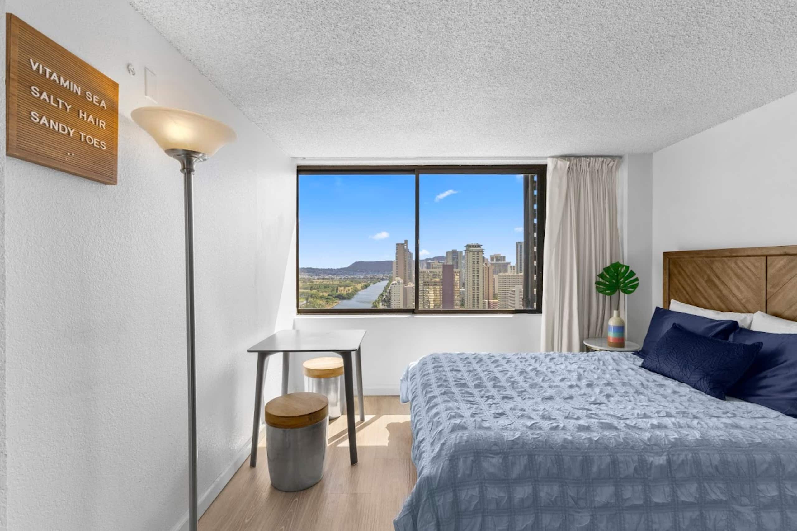 Cozy Waikiki Home Base | Great Views & Location - Image 5