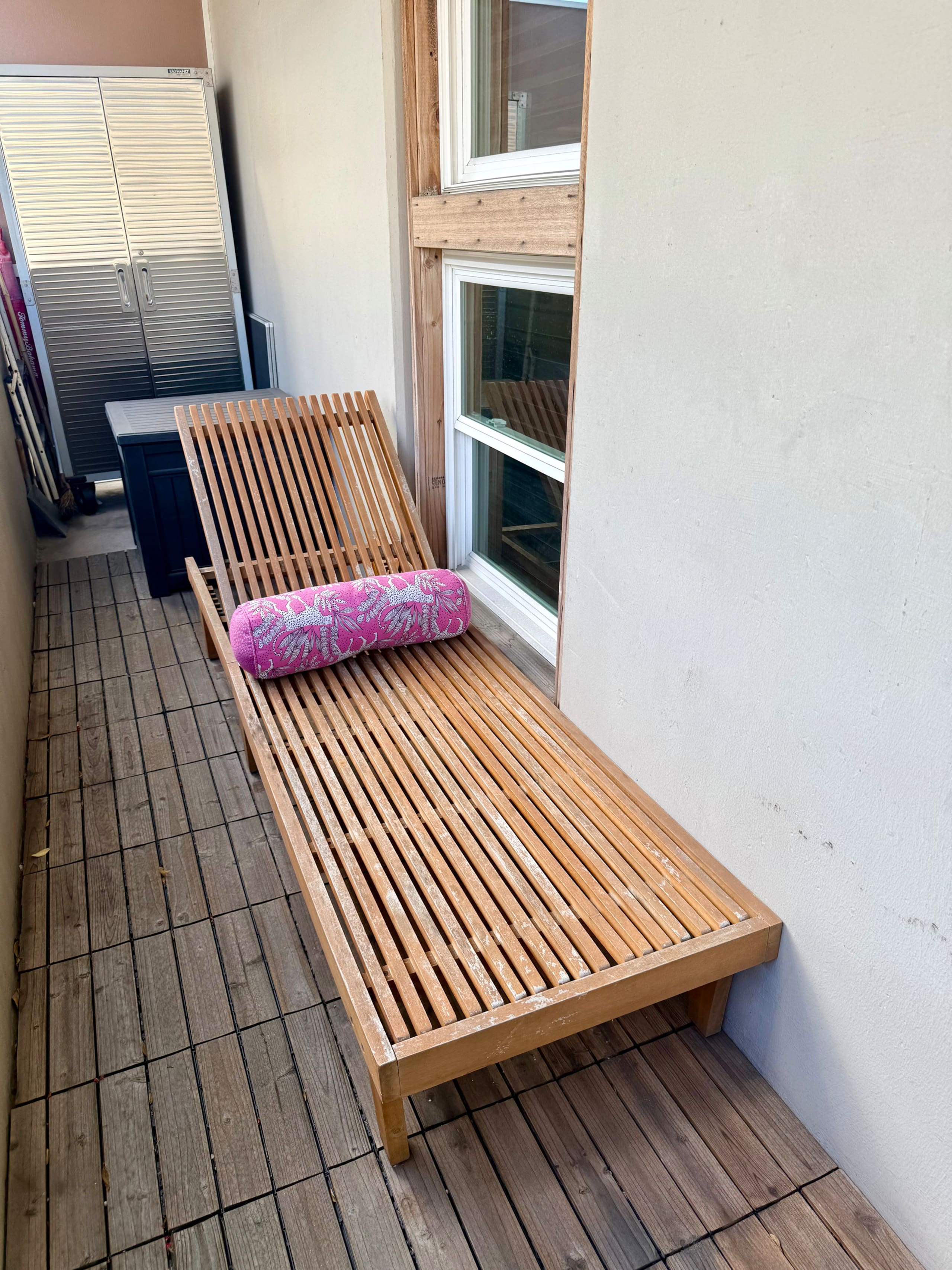 Marine Surf Waikiki Corner Unit! 2 lanai 1 parking - Image 14