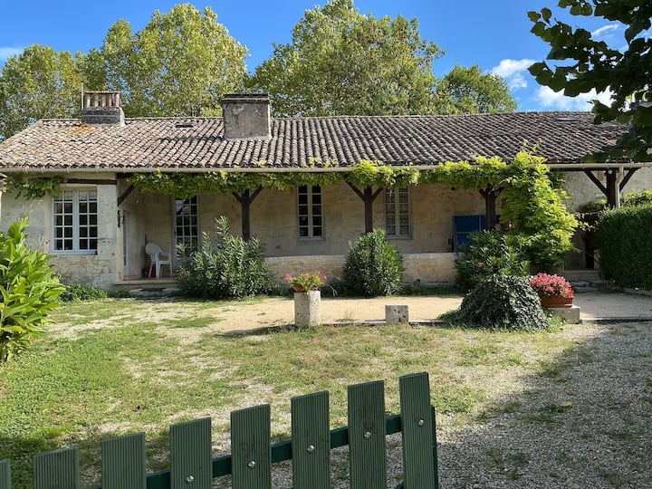 Havre De Paix : Gîte Et Piscine à Boisse - 多爾多涅