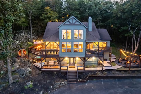Fully Loaded 8BR in Wintergreen! Sleeps 23