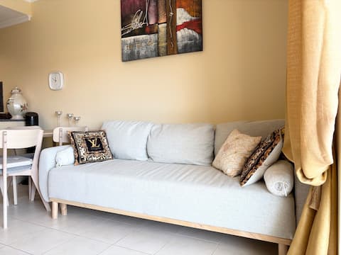 Successful Airbnb property: Sea pool views terrace 500 m from the Golden Sands in Albufeira E Olhos De Água
