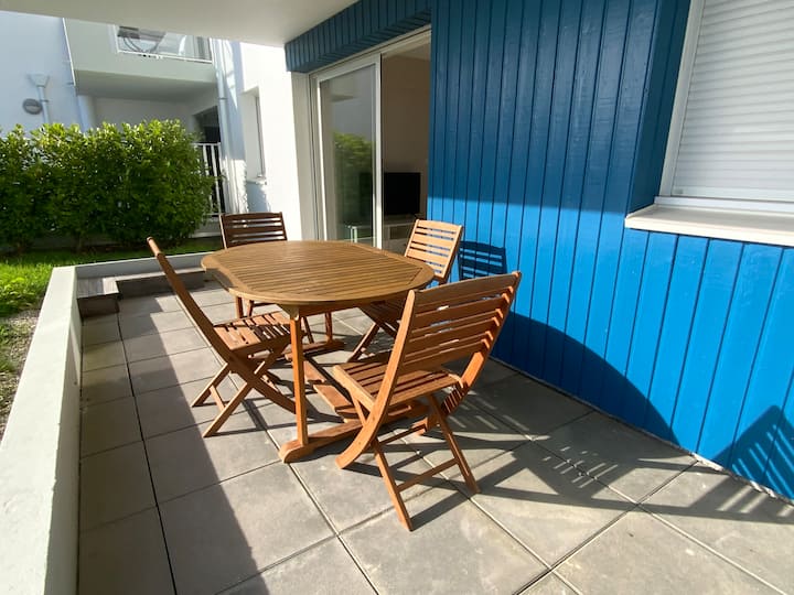 Appartement Face Au Port Avec Grande Terrasse. - Audierne
