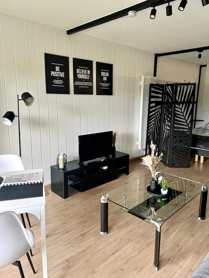 Studio Lumineux, Parfait Pour Un Séjour Cosy - Métabief