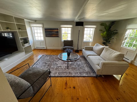 Top performing Airbnb: Heart of Downtown Halifax III in Halifax