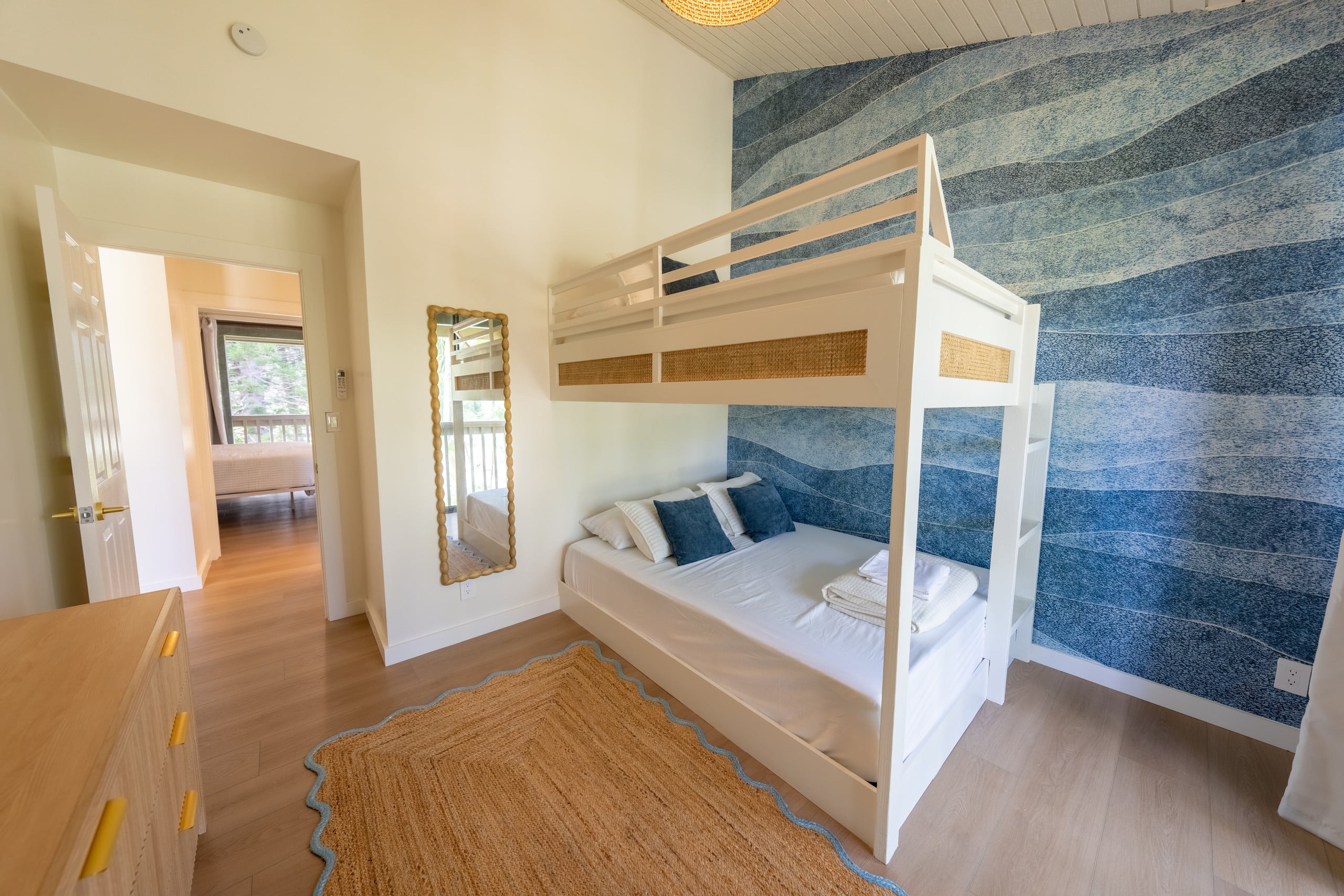 Home in Kahuku · ★5.0 · 4 bedrooms · 7 beds · 2 baths - Image 16