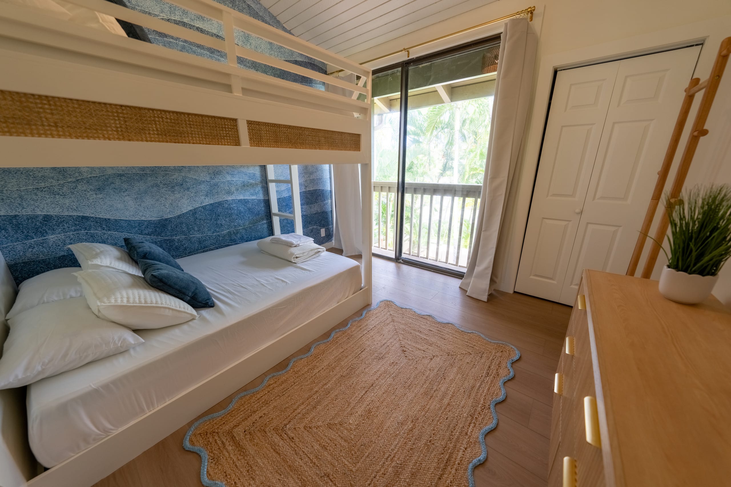 Home in Kahuku · ★5.0 · 4 bedrooms · 7 beds · 2 baths - Image 17