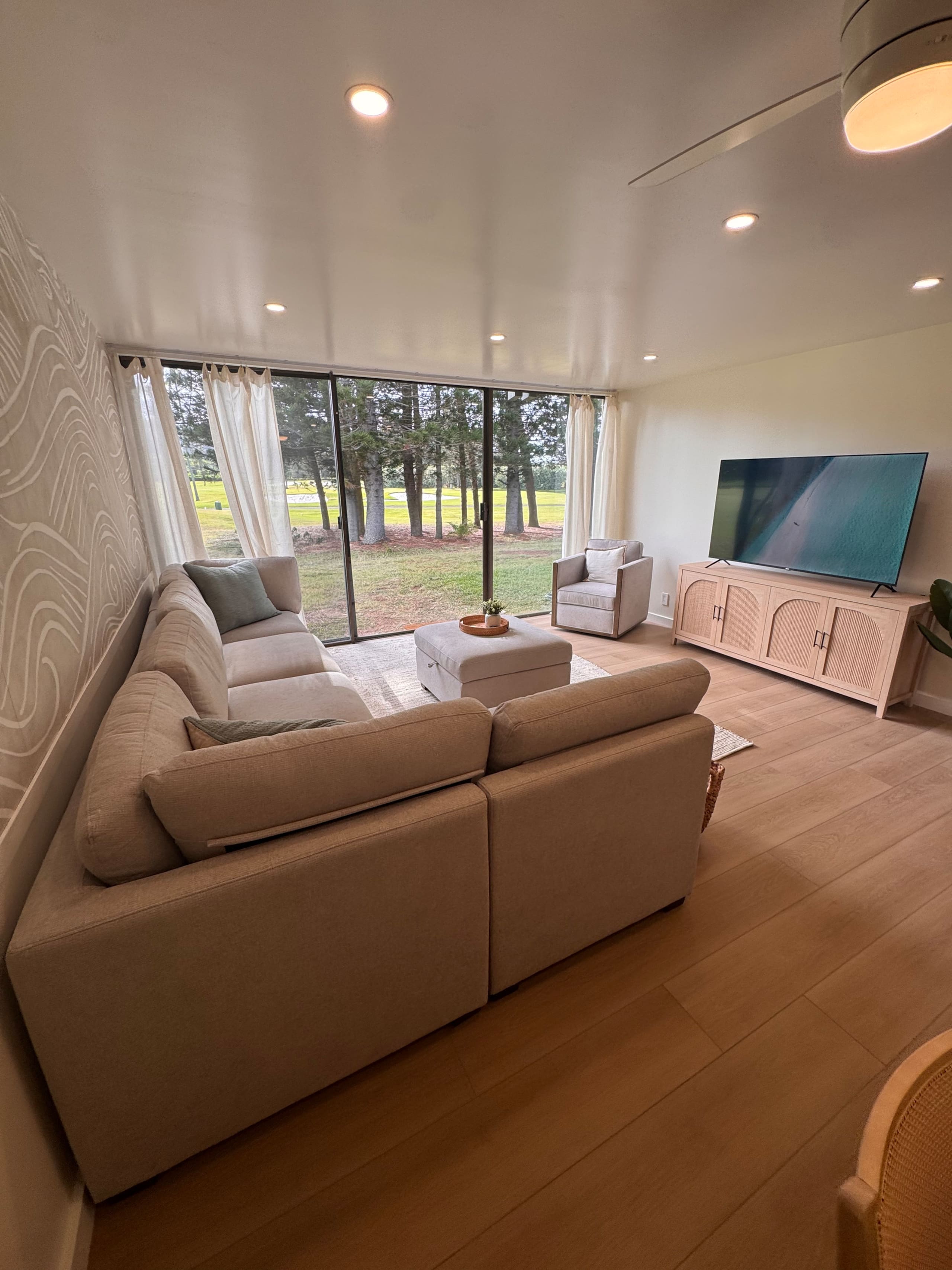 Home in Kahuku · ★5.0 · 4 bedrooms · 7 beds · 2 baths - Image 5