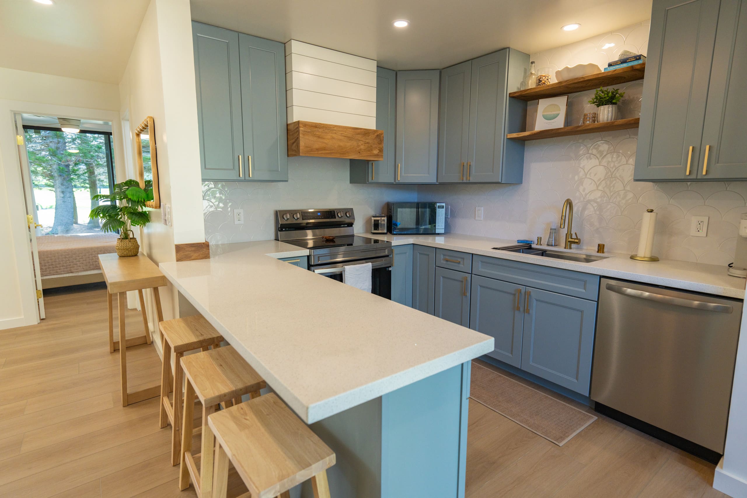 Home in Kahuku · ★5.0 · 4 bedrooms · 7 beds · 2 baths - Image 8