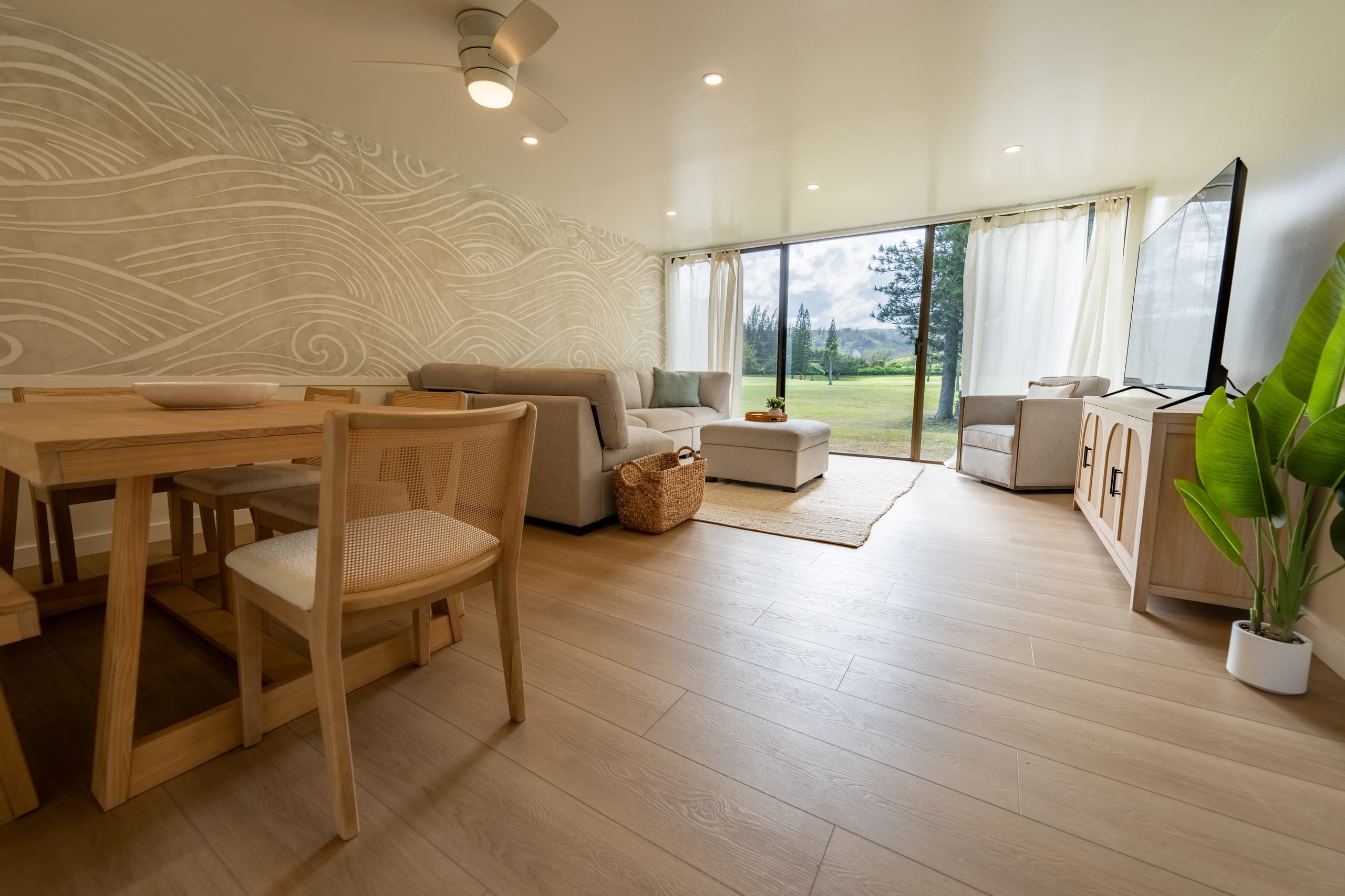 Home in Kahuku · ★5.0 · 4 bedrooms · 7 beds · 2 baths - Image 4