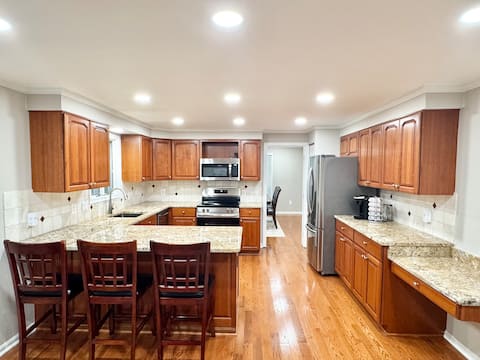 Elegant | Tysons Corner | 20 min DC