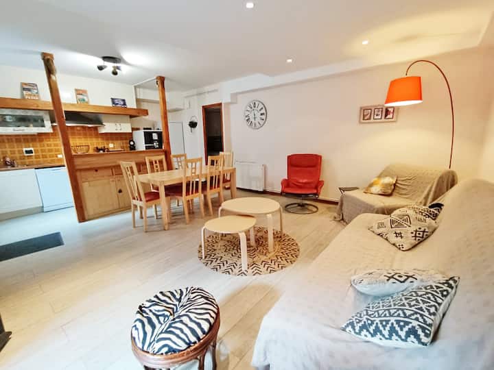 APPARTEMENT LE SAINT M - WIFI - PARKING - JARDINS - BARBECUE