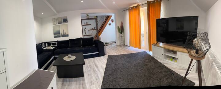 Modern Haven In Nature - Câmpina