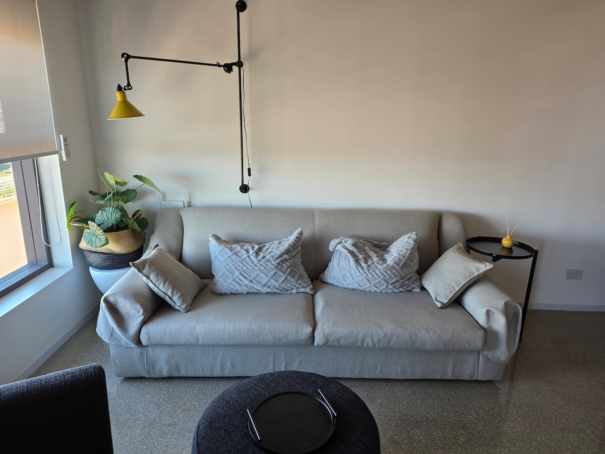 Top performing Airbnb: Puerto Madero SKY VIEW 34th floor 360° view of BA in Puerto Madero