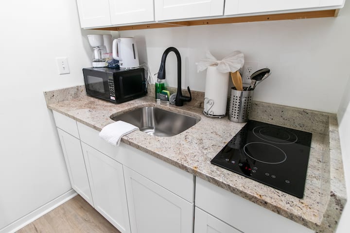 Modern & Cozy Summerville Apt - Fully Equipped - Summerville, SC