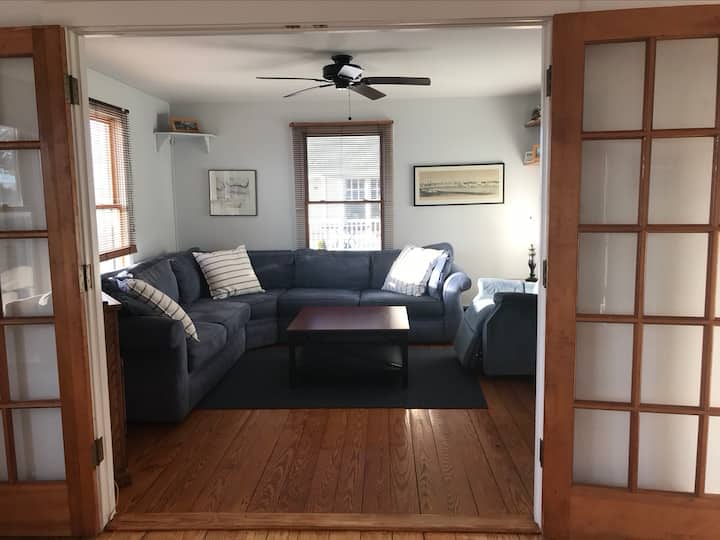 Beautiful 3 Bedroom Home On Easton's Point - Newport Vineyards, Middletown