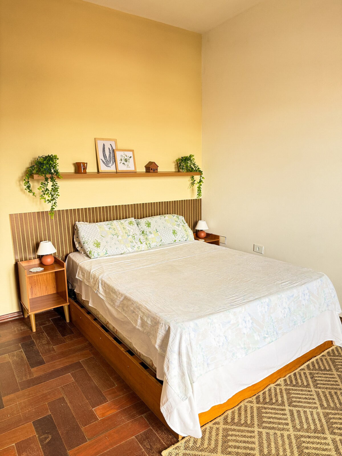 غرفة النوم 1