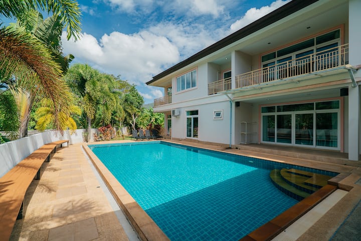Chalong Private Lagoon: 9 Bed Room Villa - Phuket