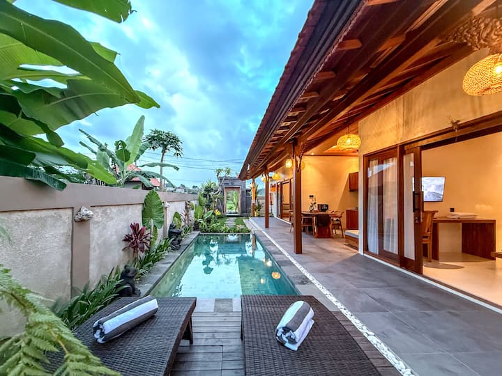 Au - Ubud Private 2 Br Pool Villa Prime Location - Ubud