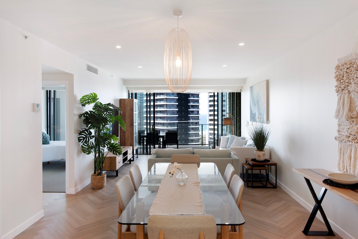 Broadbeach Luxury Apartment | Ocean & City Views - photo 5