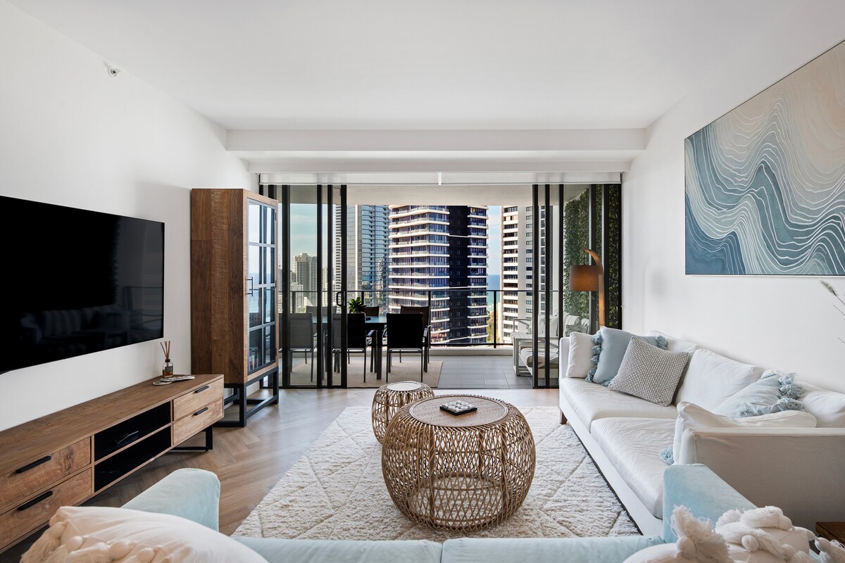 Broadbeach Luxury Apartment | Ocean & City Views - photo 7