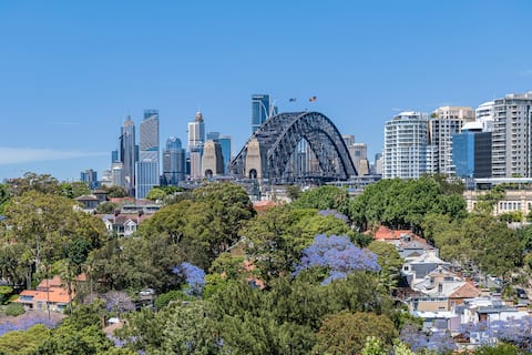Cozy Kirribilli Haven