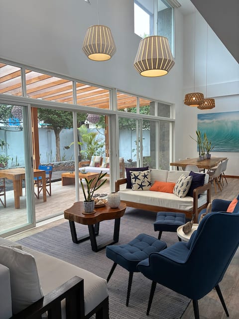 Great location, modern 4 guest house