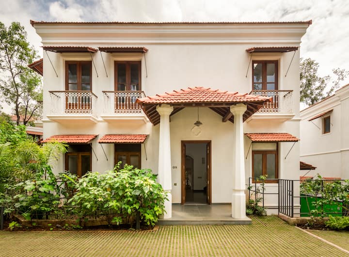 Exterior image 1