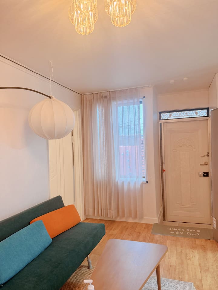 Sofá y mesa de té de diseño neerlandés