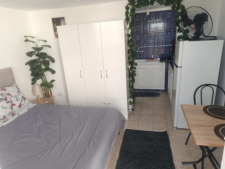 Petit Studio Confortable Avec Terrasse : La Marsa - Tunesien