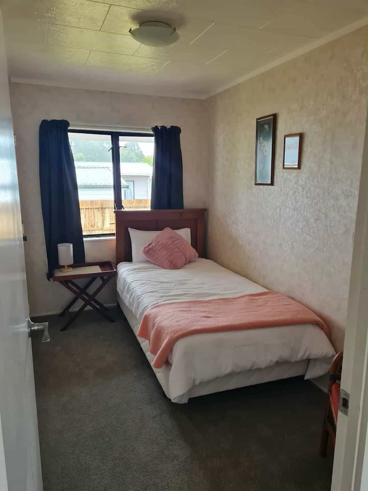 საძინებელი 2