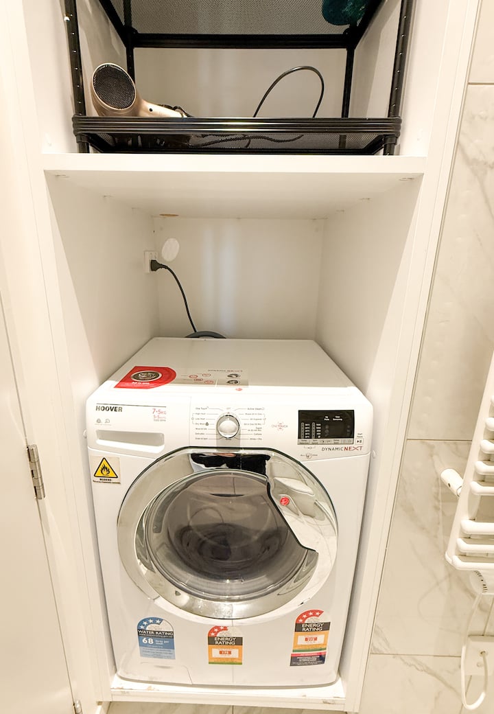 Laundry area image 1