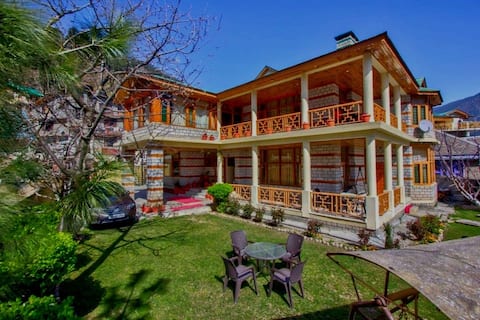 WOW Manali House | Luxury Villa | BBQ & Bonfire