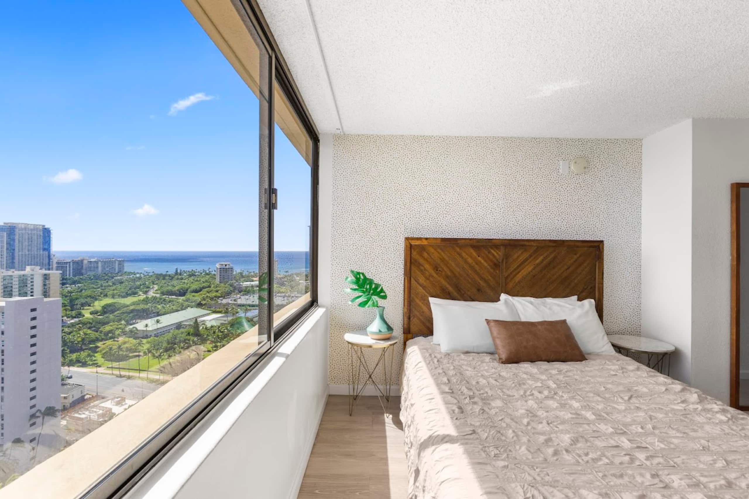 Condo in Honolulu · ★4.65 · 1 bedroom · 1 bed · 1 private bath - Image 8