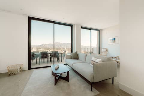 4 bedrooms with 2 bathrooms and XL terrace. (242)