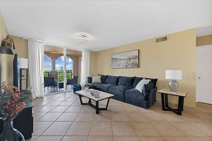 Cozy Remodeled 2 Bed Apt Close To Aventura Mall - Aventura, FL