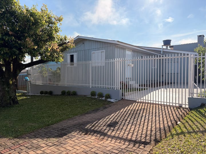 Casa Aconchegante E Tranquila | ÓTima Localização - Cascavel