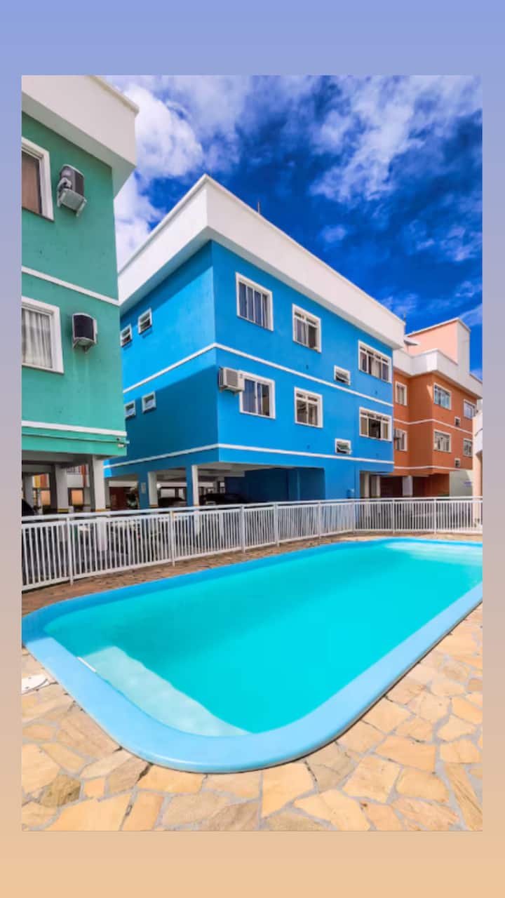 Belo Apartamento Com Piscina - Bombinhas