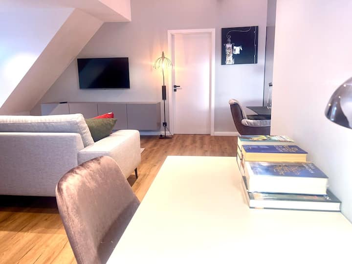 Penthouse Business Apartment - Parking - Quiet - Worms