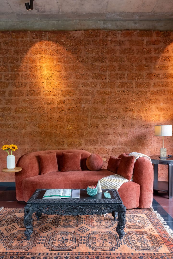 Living room image 5