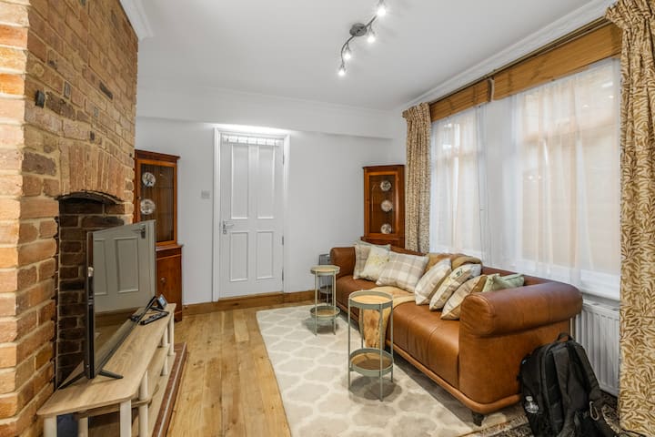 Easy Commute To London | Garden | Wifi + Parking - Leyton