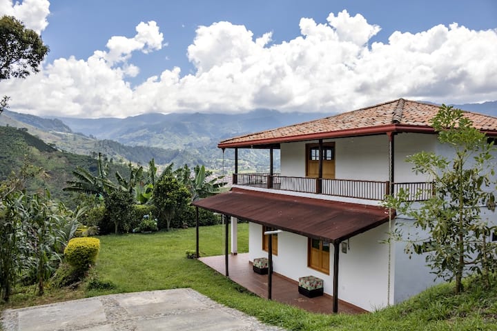 Entre Cafetales - Andes