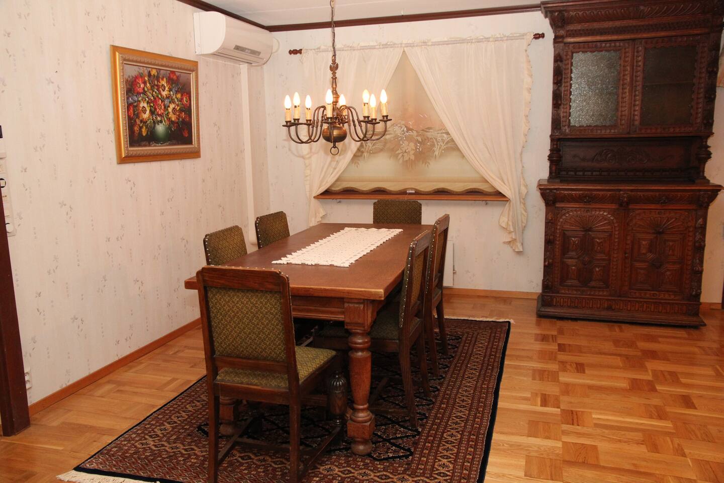 Villa Lovisa. Idollinen Perhe Huvila 4