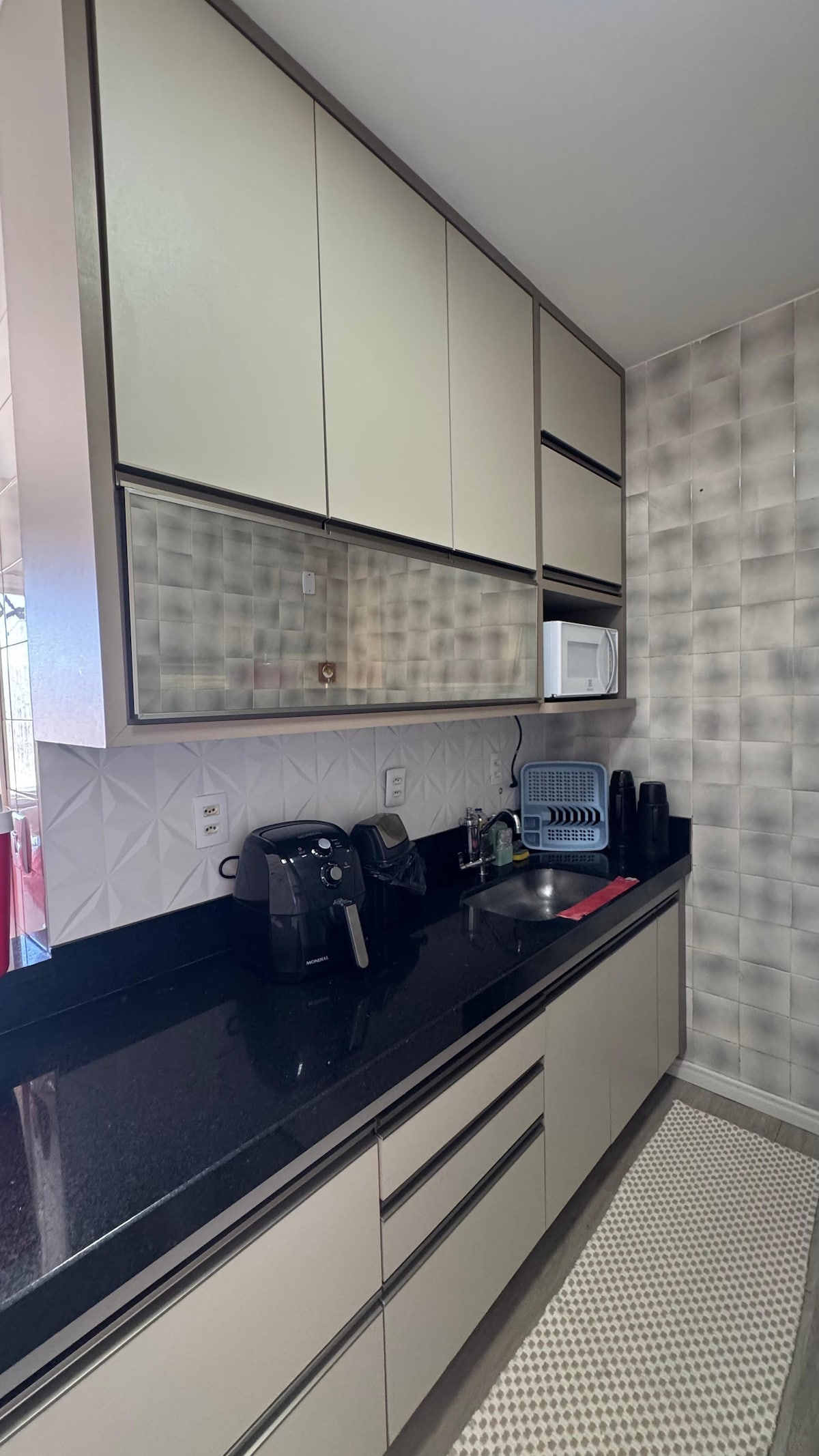 Successful Airbnb property: Apartamento para temporada Aconchego em Guarapari. in Vitória