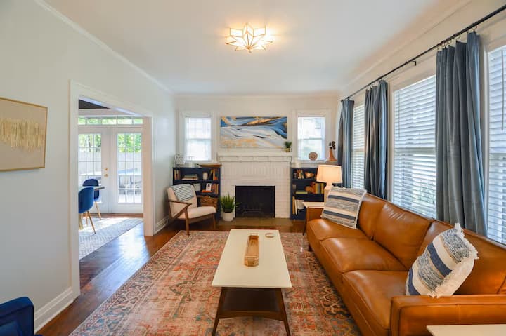 Bully’s Brownstone
Walktotown|4bd4bth|evcharger - スタークビル, MS