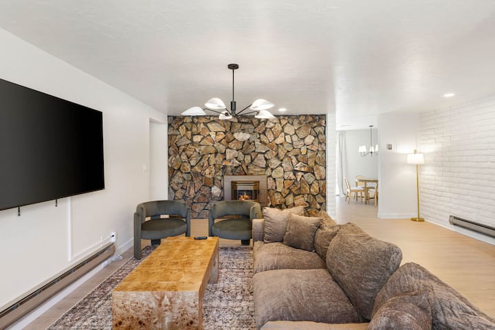 Timber & Tawa! - Prescott, AZ
