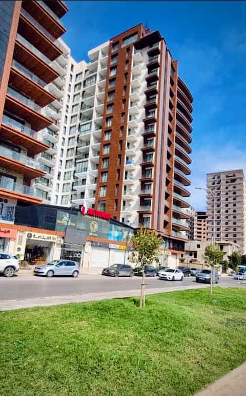 Spacious two-room apartment Oran Boulevard des Lions les Zianides