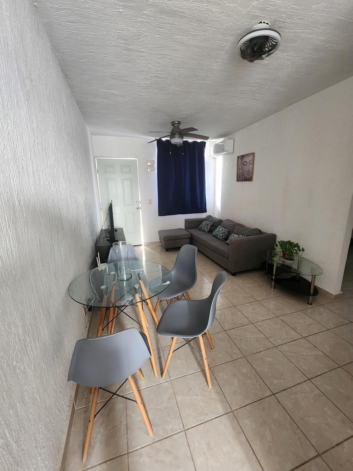 Propiedad de Airbnb exitosa: Your Vacation in Vallarta: La Calma Condominium. en Ixtapa