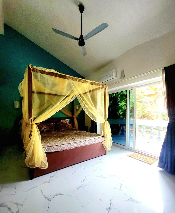 Bedroom 1 image 2