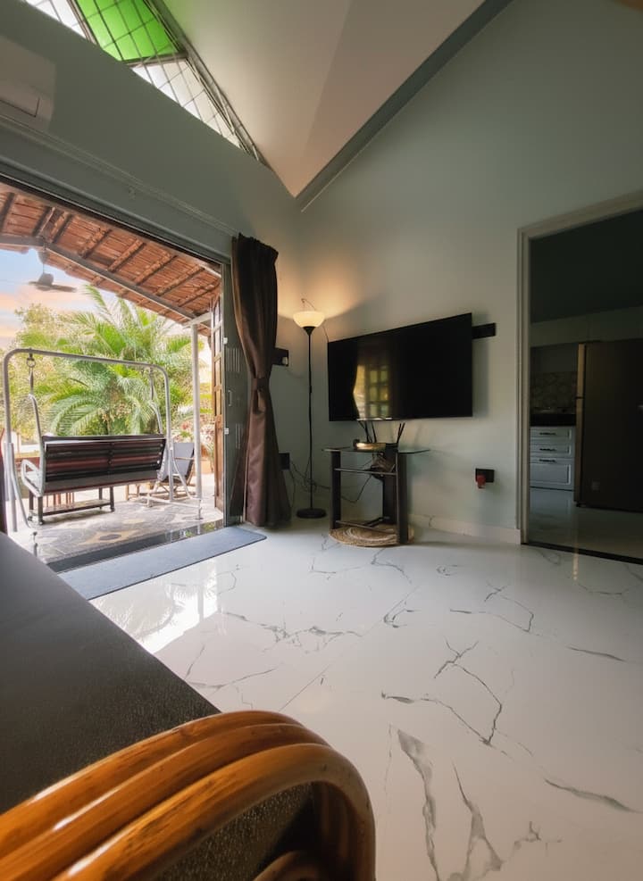 Living room image 1